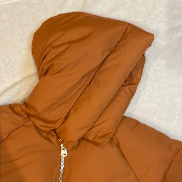 Urban Outfitters UO Izzy Hooded Ultra-cozy Puffer Jacket Color Beige - Picture 10 of 15